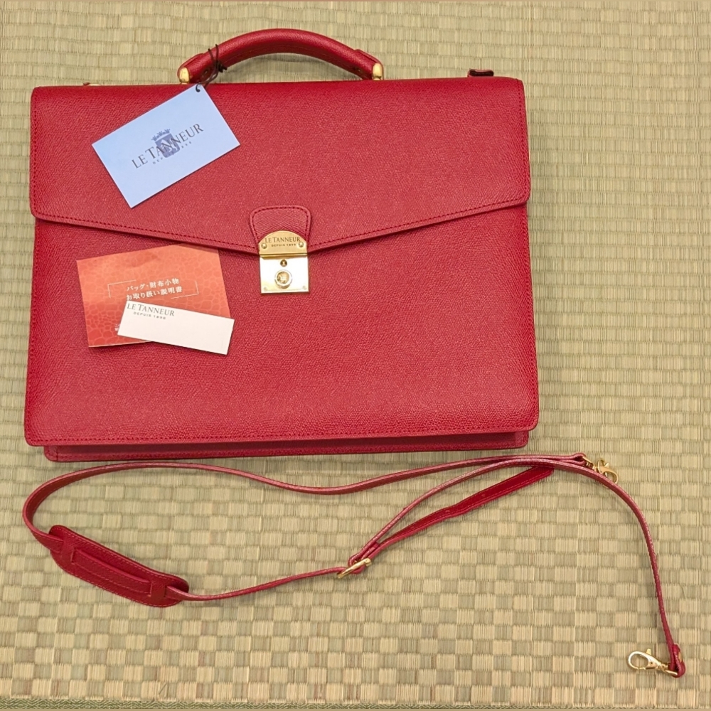 NWT Le Tanneur Leather Satchel Red